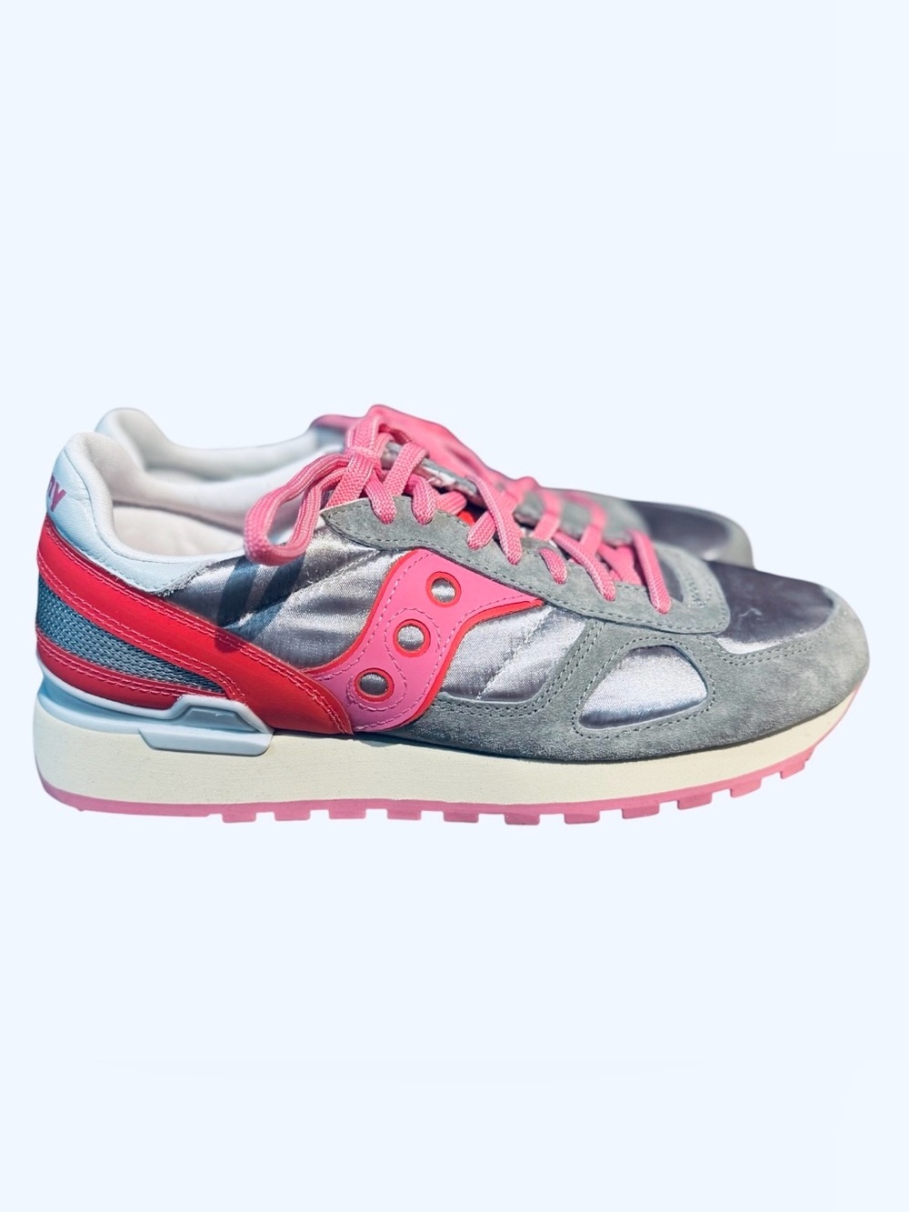 Saucony Women's Gray and Pink Retro Running Sneakers